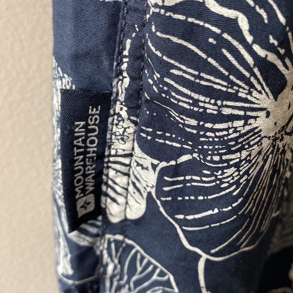 Men’s Mountain Warehouse Tropical Print Button-down Short Sleeve Shirt - Picture 7 of 10